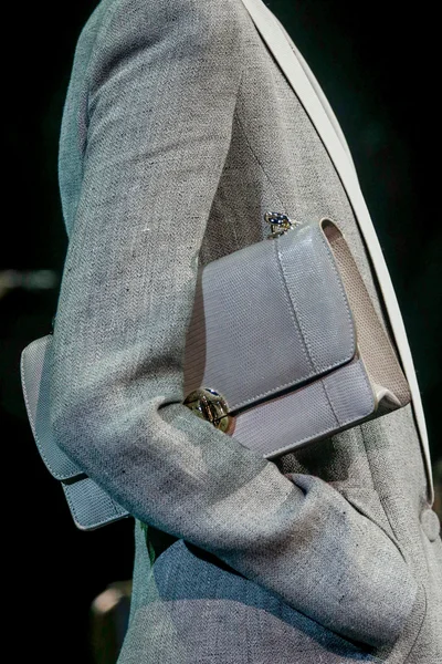 Look 83